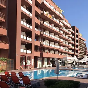 https://gladiola-star.goldensandshotels.net